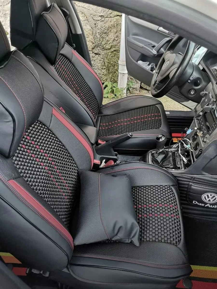 Fundas VanceCar instaladas en el auto